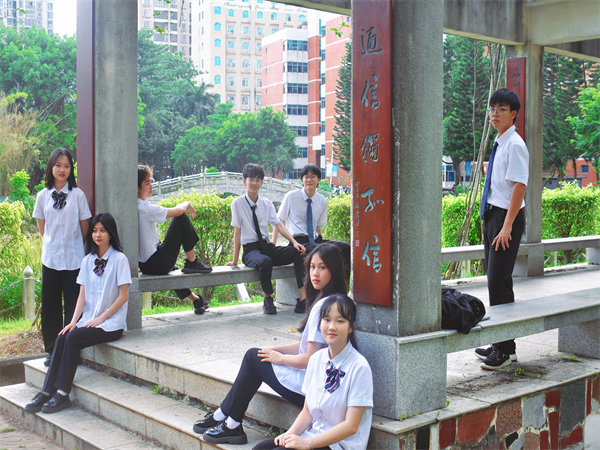 女生学什么技术好就业前景(女生学什么技术好赚钱又有前途)